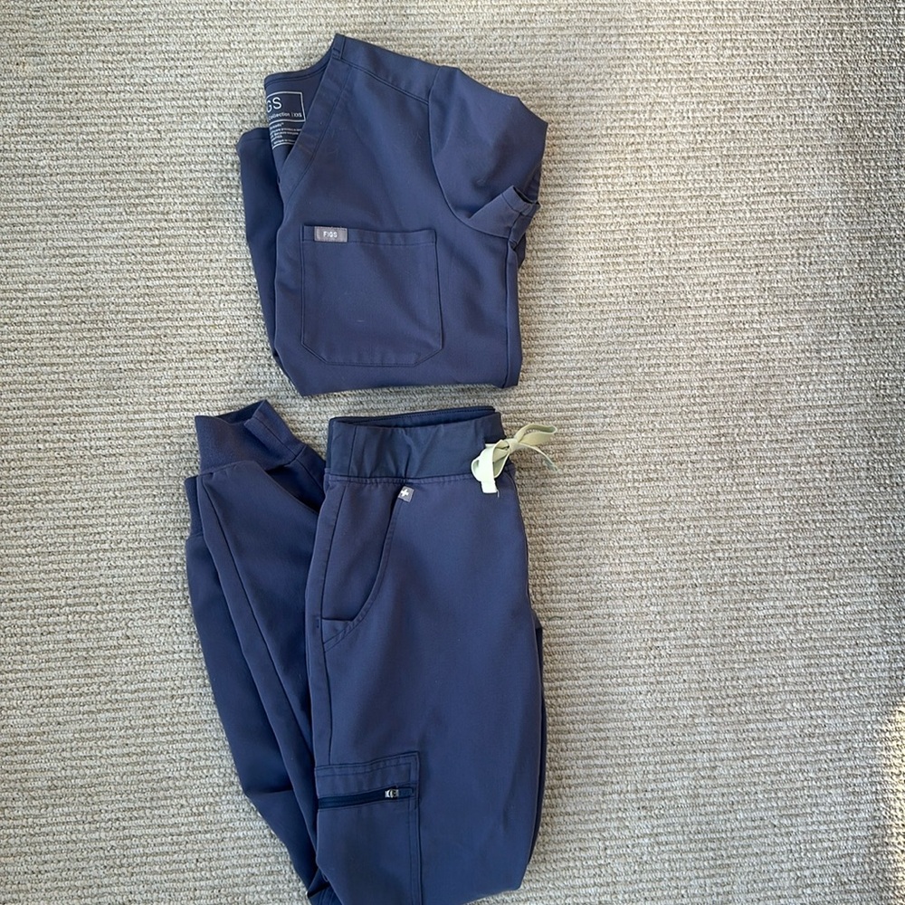 Figs scrub set